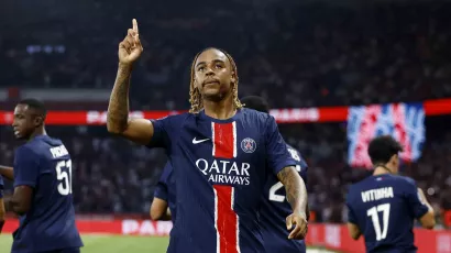 El PSG se impuso 6-0 en el Parque de los Príncipes. Bradley Barcola marcó un doblete.