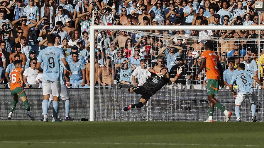 Diego López  abrió el marcador al minuto 14.