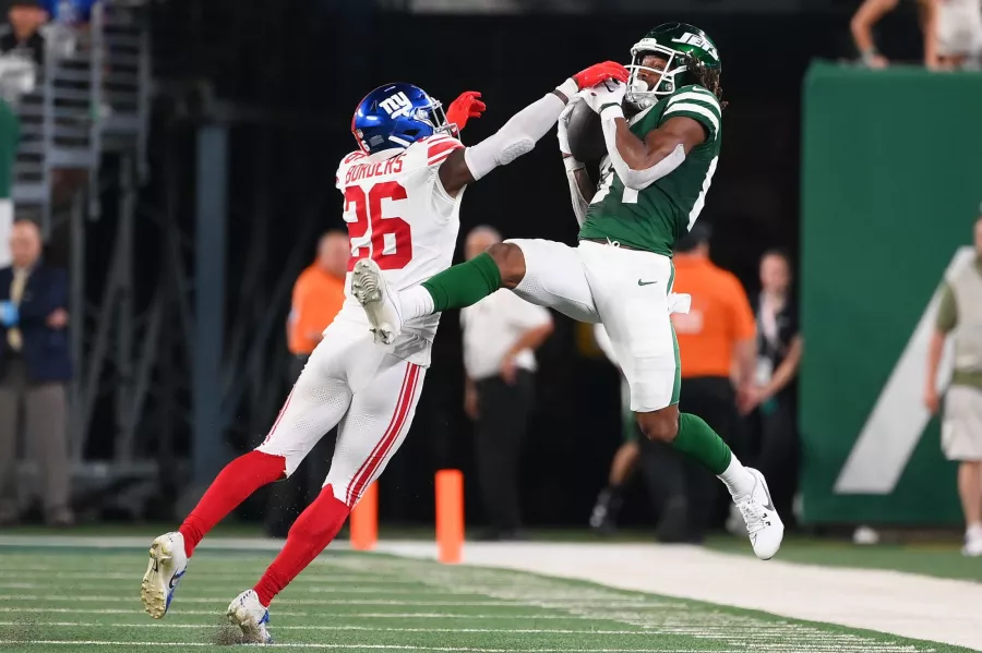 New York Jets 10-6 New York Giants