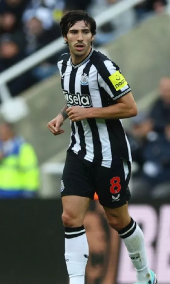 Sandro Tonali regresa con Newcastle tras la suspensión por apuestas