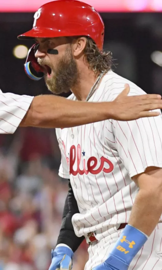 Gran 'walk off' de Bryce Harper le dio el triunfo a los Phillies