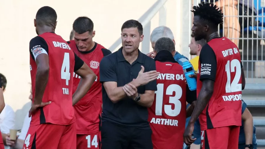 Xabi Alonso utilizó un equipo alternativo y metió a varias figuras en la segunda mitad