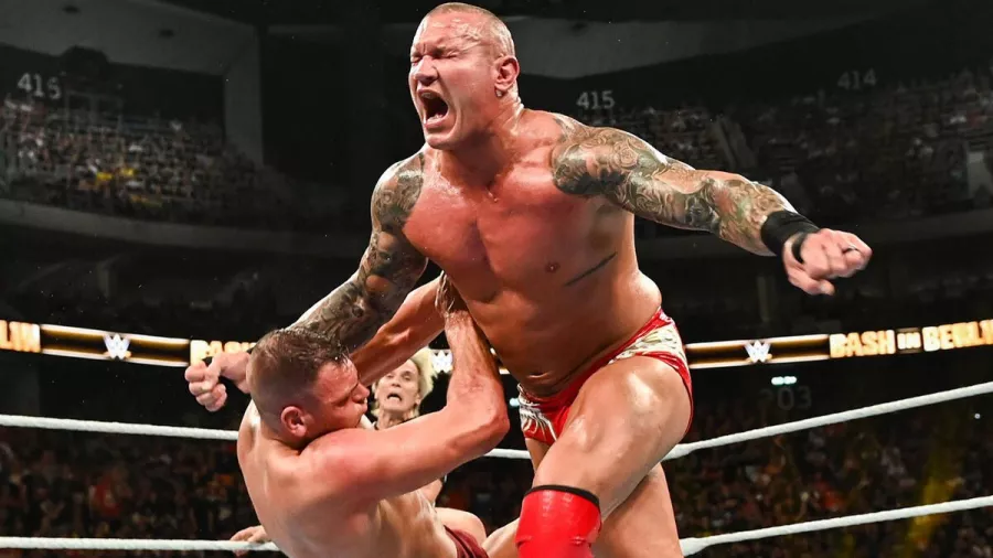 Gunther acabó con Randy Orton en Bash in Berlin