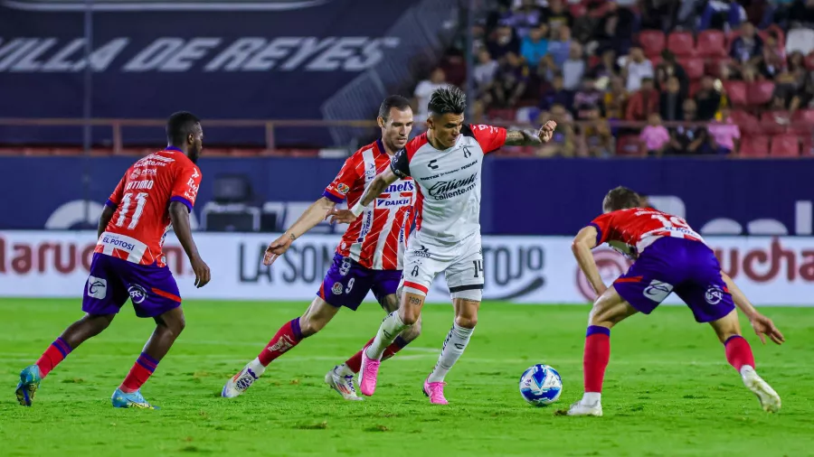 A base de golazos, San Luis acabó con el invicto del Atlas