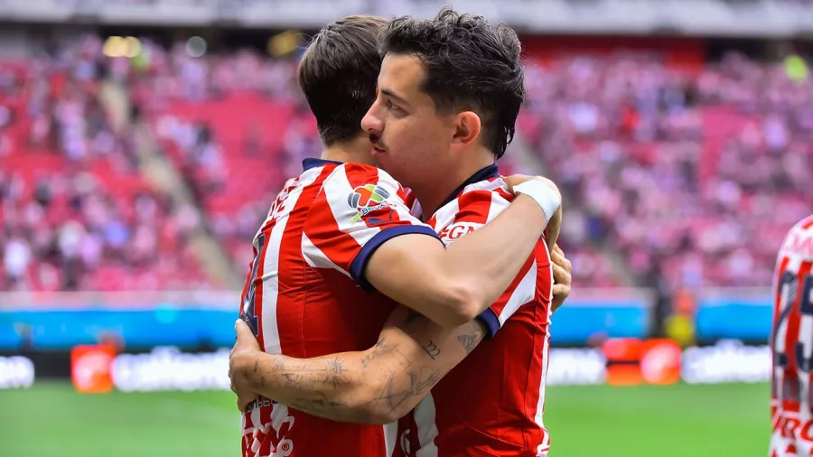 Antes de la media hora de juego, Chivas ganaba 2-0 a Juárez en el AKRON, tras el gol de Fernando Beltrán.