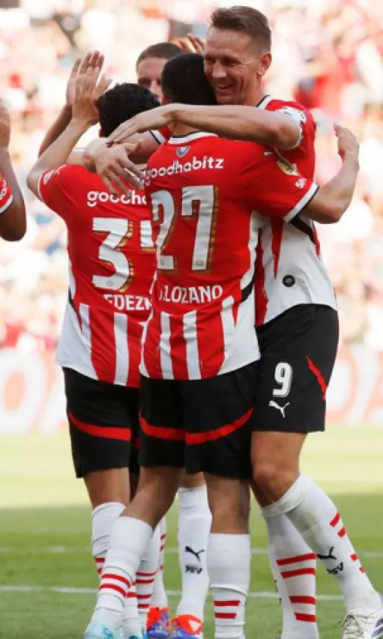 Hirving Lozano es el goleador de la Eredivisie y PSV Eindhoven el líder