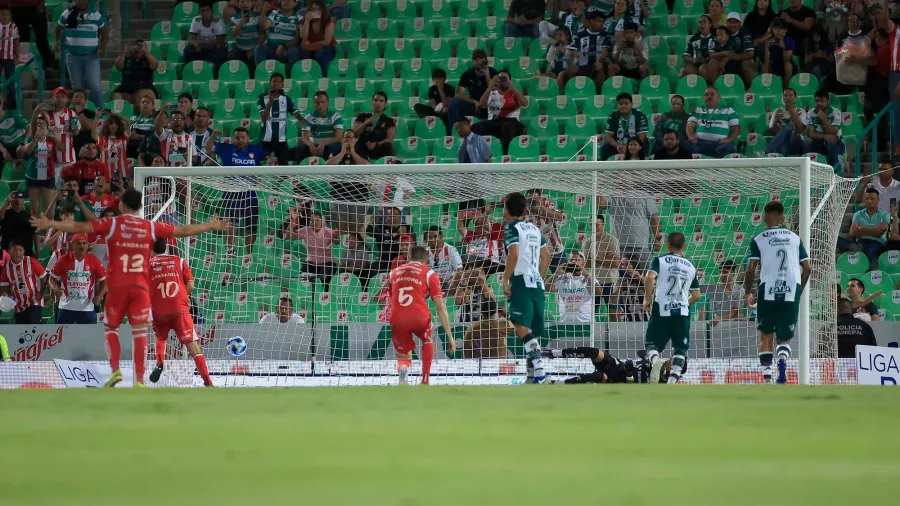 Noche heroica y de remontada para Santos Laguna