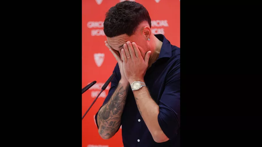 Así fue la despedida de Lucas Ocampos del Sevilla.