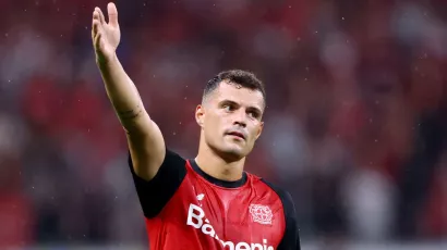 Granit Xhaka - Bayer Leverkusen 