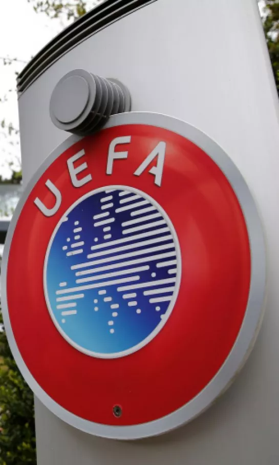 Llegaron las primeras multas del Órgano de Control Financiero de la UEFA