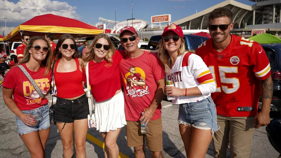 ¡Feliz año nuevo!, en Kansas City está listo el 'kickoff de la NFL