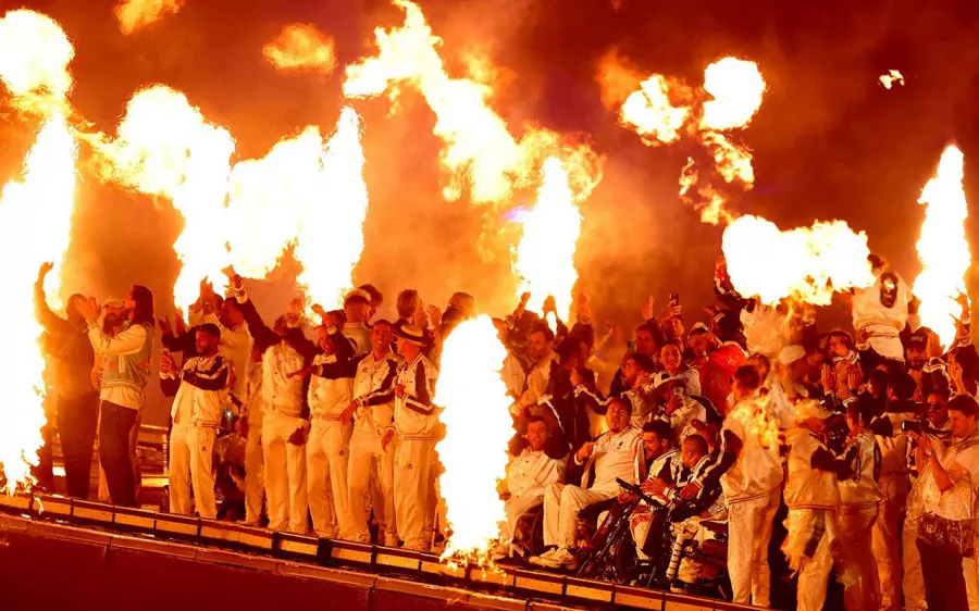 París despide la fiesta paralímpica con una ceremonia inolvidable