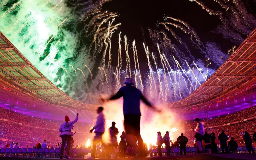 París despide la fiesta paralímpica con una ceremonia inolvidable