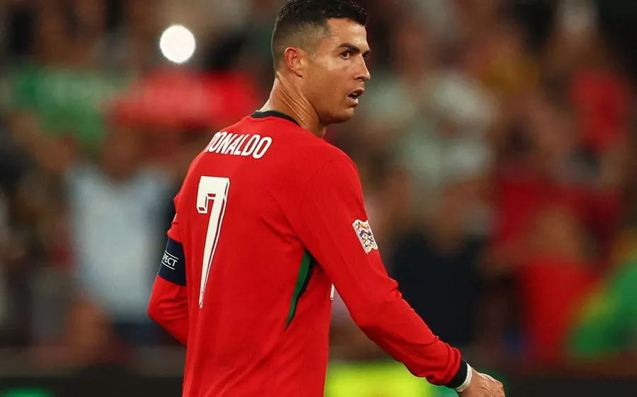 Cristiano Ronaldo vuelve a ponerse la capa de héroe para Portugal