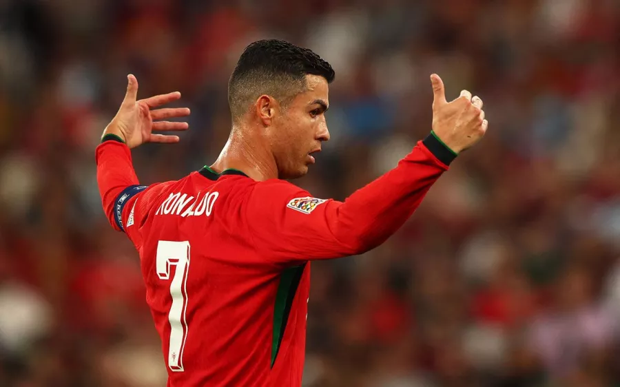 Cristiano Ronaldo vuelve a ponerse la capa de héroe para Portugal