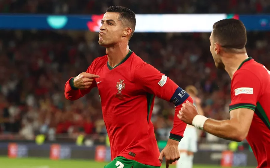 Cristiano Ronaldo vuelve a ponerse la capa de héroe para Portugal