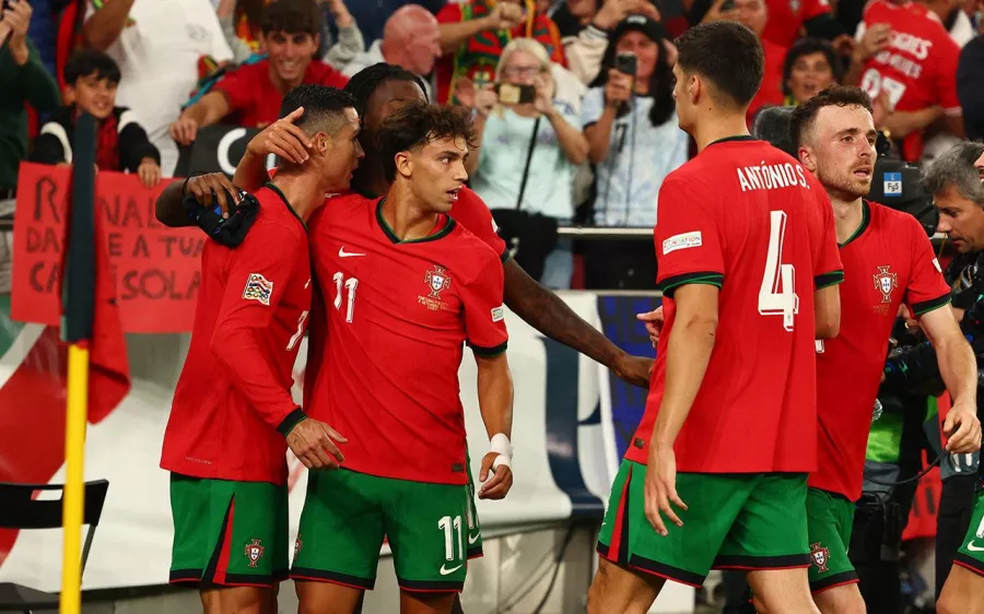 Cristiano Ronaldo vuelve a ponerse la capa de héroe para Portugal