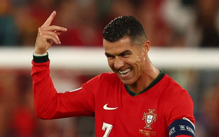 Cristiano Ronaldo vuelve a ponerse la capa de héroe para Portugal