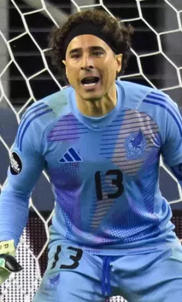 Guillermo Ochoa no quita el dedo del renglón, quiere jugar el Mundial de 2026