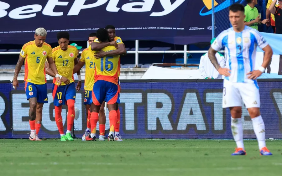 El gol de Colombia que acabó con la racha imbatible del 'Dibu' Martínez