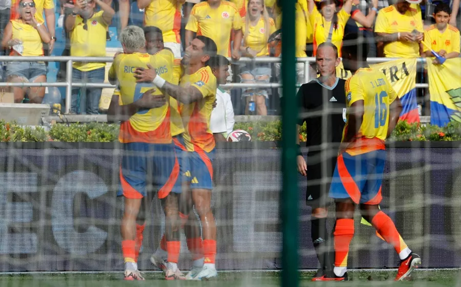 El gol de Colombia que acabó con la racha imbatible del 'Dibu' Martínez