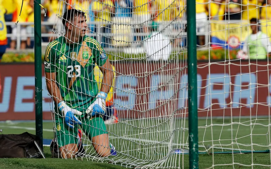 El gol de Colombia que acabó con la racha imbatible del 'Dibu' Martínez