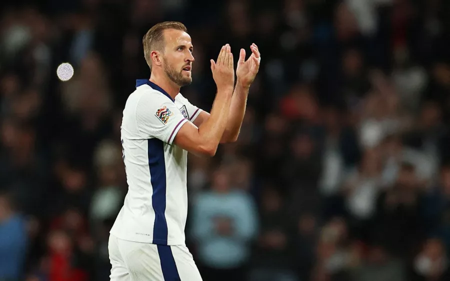 Harry Kane celebra con doblete su centenario