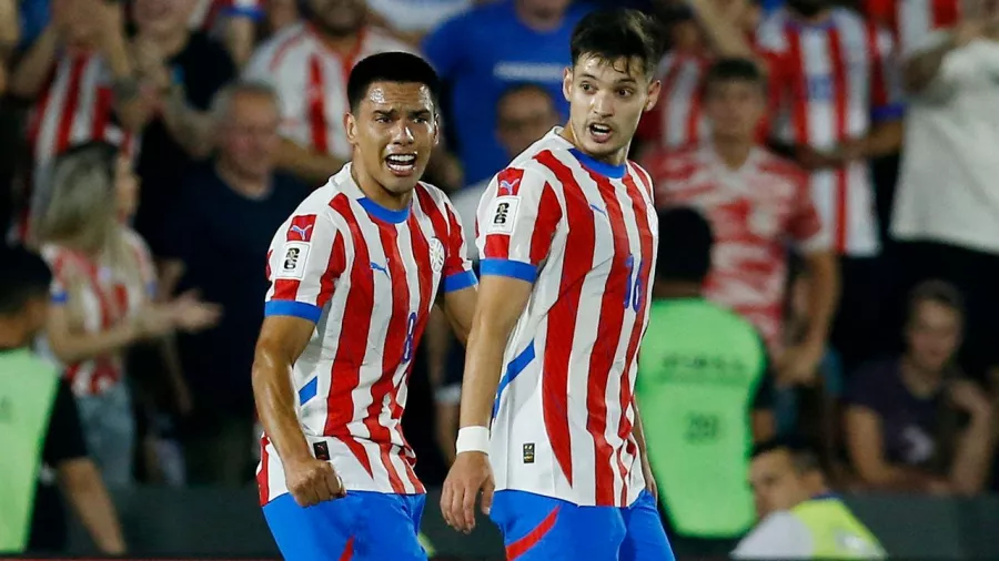 El equipo albirrojo ganó en el Defensores del Chaco con gol de Diego Gómez Amarilla.