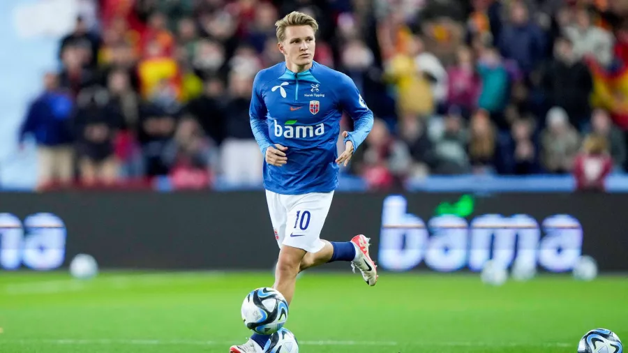 Martin Ødegaard, Noruega/Arsenal: tobillo