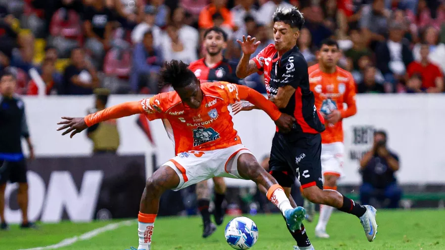 Pachuca sigue sin caminar y Atlas lo exhibió