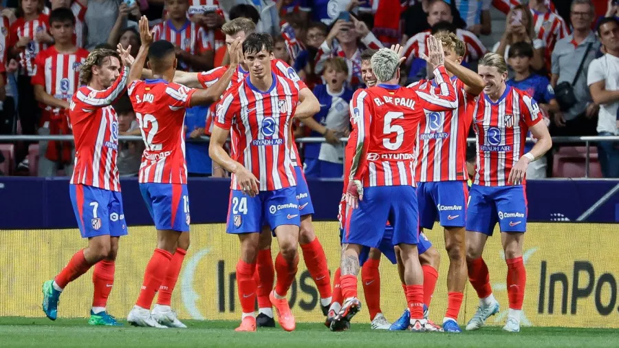 Atlético de Madrid venció a un débil Valencia que se hunde en La Liga