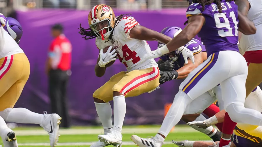 Los Vikings fueron implacables con los 49ers