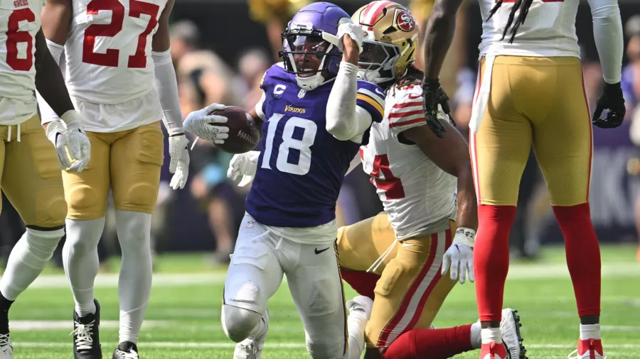 Los Vikings fueron implacables con los 49ers