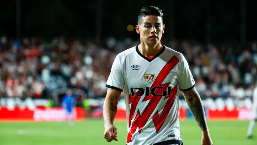 James Rodríguez encendió el estadio de Vallecas en su debut