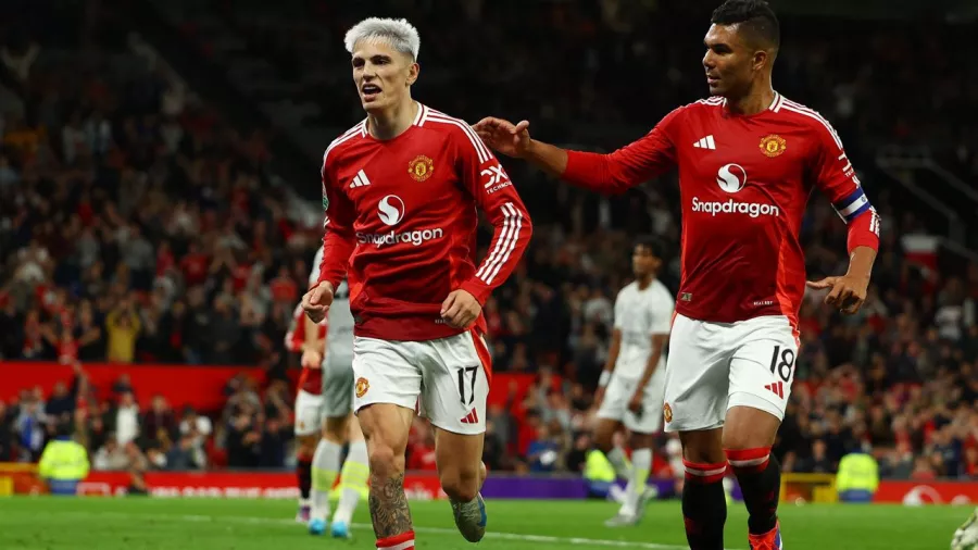 Manchester United arrolló a Barnsley y avanzó en la Carabao Cup