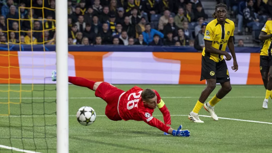 Youri Tielemans anotó el primer gol de los 'Villanos' a los 27 minutos