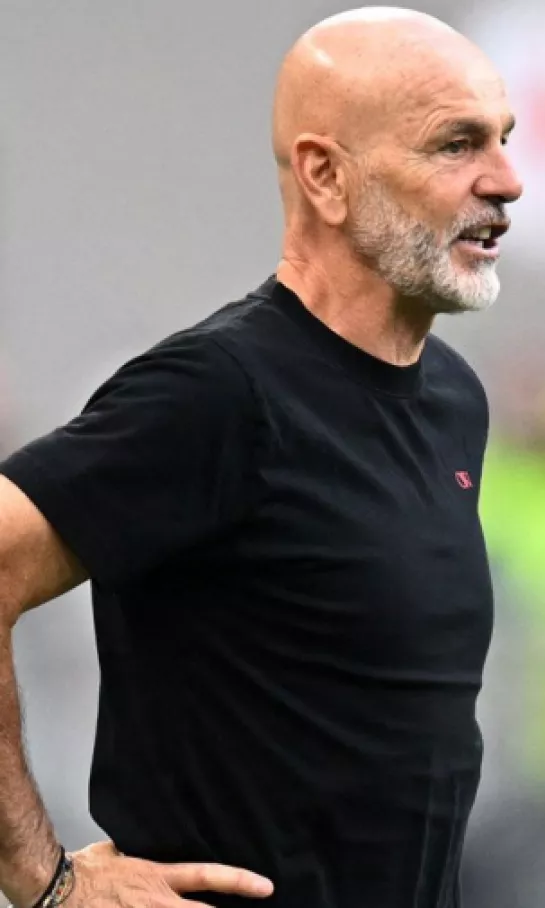 Stefano Pioli reemplaza a Luis Castro al frente de Al-Nassr