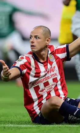 Regresa 'Chicharito' a la cancha y las Chivas a la senda de la victoria