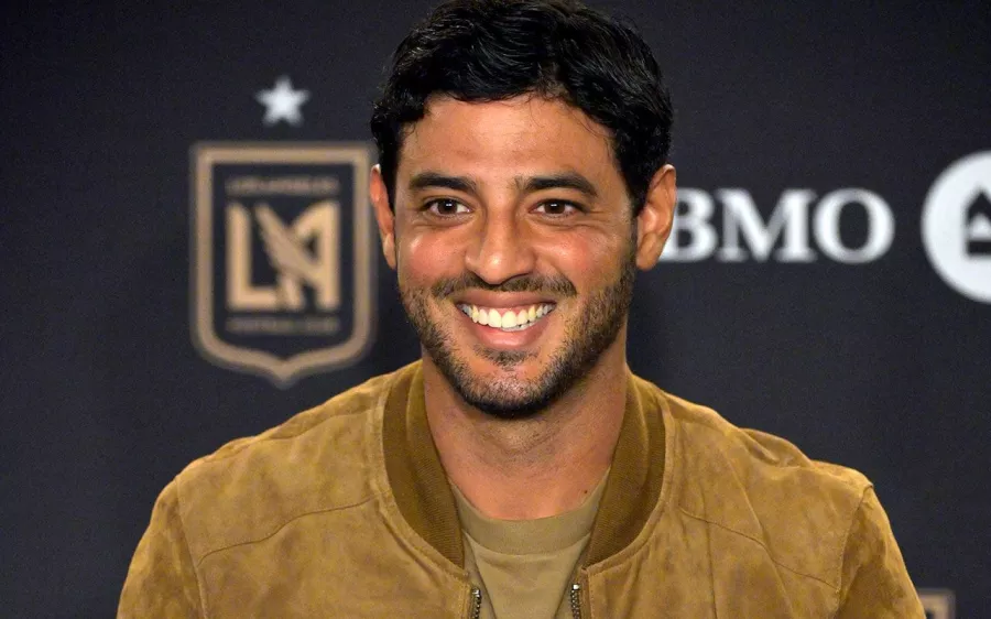 Carlos Vela vuelve a sonreír porque el 10 del LAFC sigue siendo de él