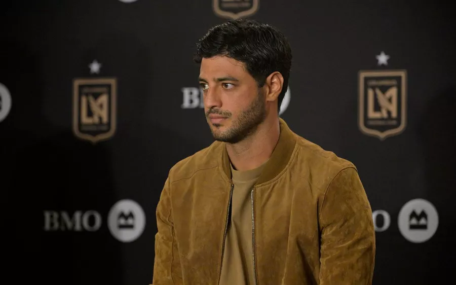 Carlos Vela vuelve a sonreír porque el 10 del LAFC sigue siendo de él