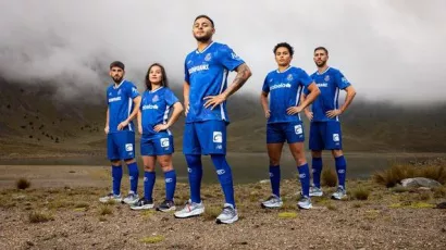 El uniforme azul de los Diablos, un homenaje al Nevado de Toluca