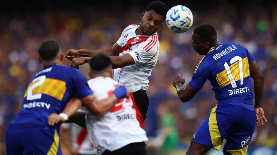 River silenció la 'Bombonera' en el Clásico Argentino