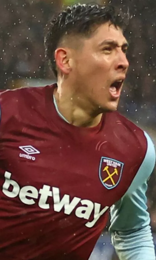 Edson Álvarez causó el gol que ilusionó al West Ham