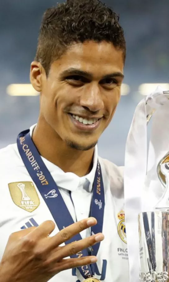 Real Madrid y Manchester United se despiden de Raphael Varane