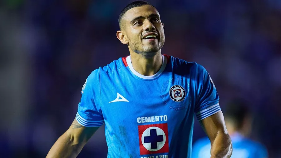 6.	Cruz Azul, 61 millones de euros | Giorgios Giakoumakis, 8 MDE