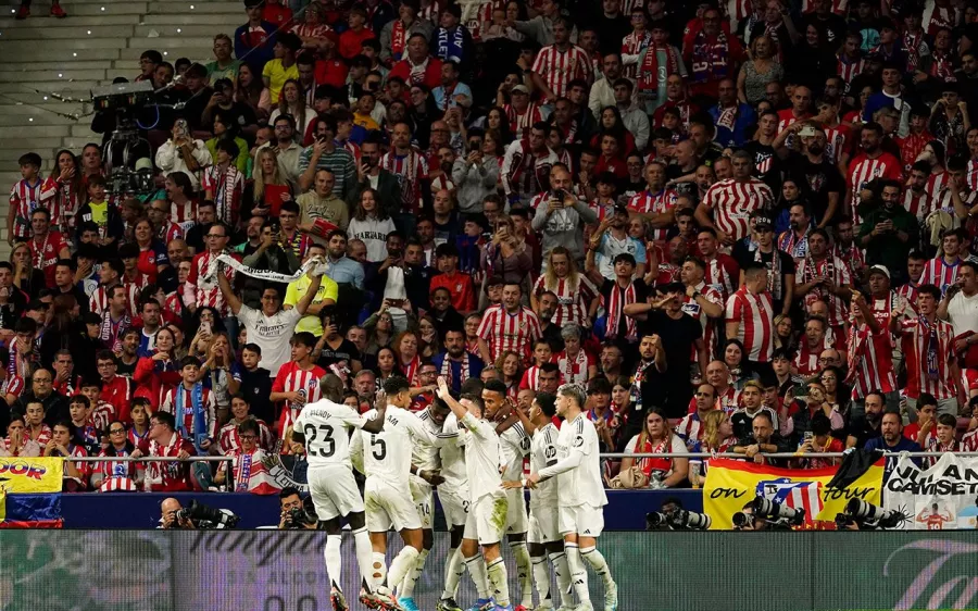 El potente disparo que terminó perforando el arco de Jan Oblak