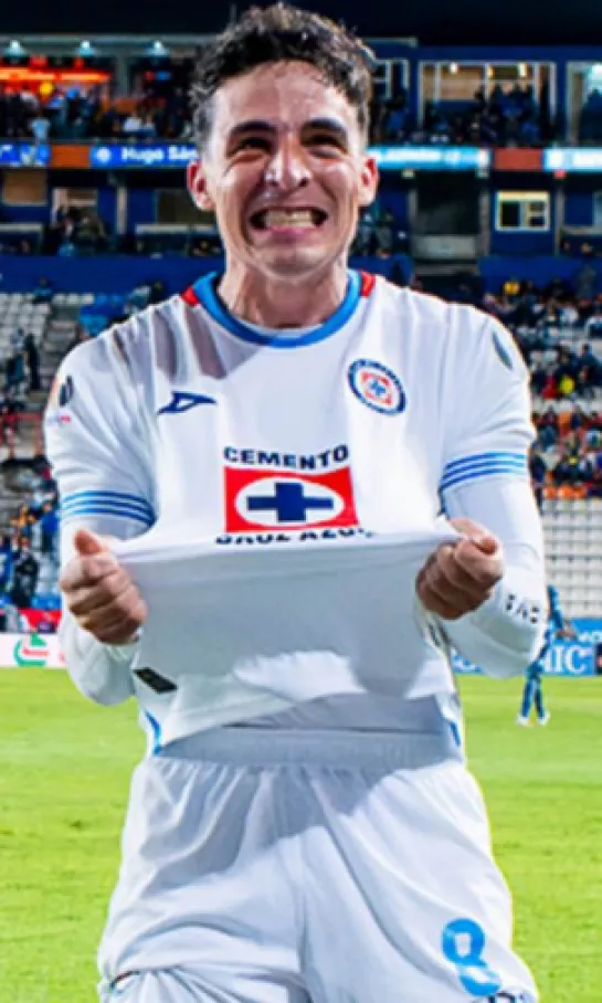 ¿Un gol acostado y con la suela? A este Cruz Azul le sale todo