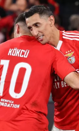 Benfica, en la élite tras liquidar al Atlético de Madrid por 4-0