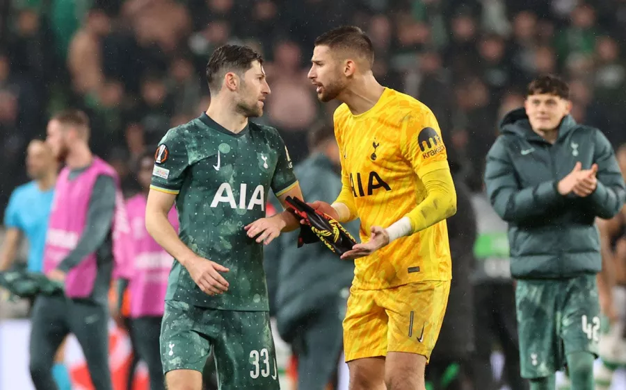 Tottenham pega de visitante y mantiene el paso perfecto