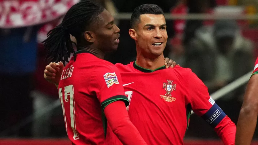 Cristiano llegó a 906 goles con Portugal.